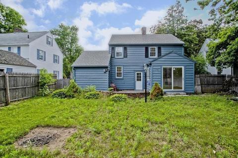 27 Brighton St, Springfield, MA 01118 photo 4