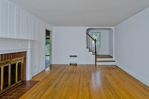 27 Brighton St, Springfield, MA 01118 photo 10