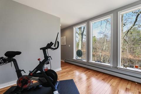 43 Overbrook Dr, Wellesley, MA 02482 photo 14