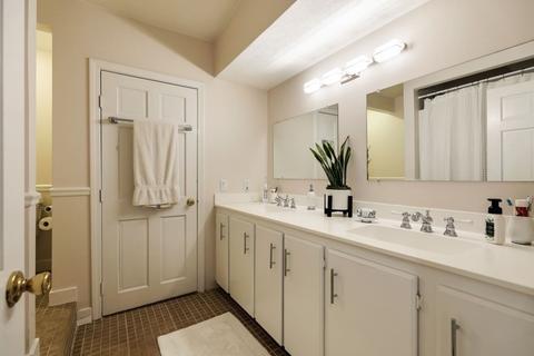 43 Overbrook Dr, Wellesley, MA 02482 photo 18