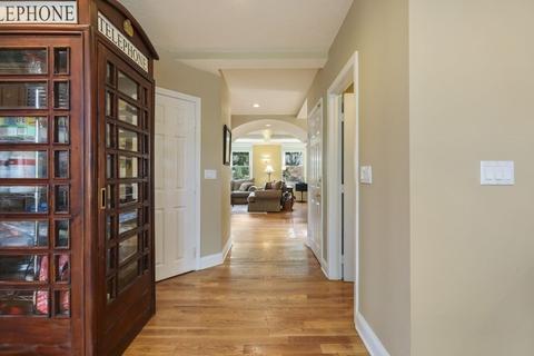 43 Overbrook Dr, Wellesley, MA 02482 photo 7