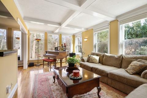 43 Overbrook Dr, Wellesley, MA 02482 photo 4