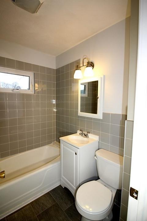 31 Langdon St, Springfield, MA 01104 photo 9