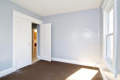 17 Coomes St, Springfield, MA 01108 photo 15