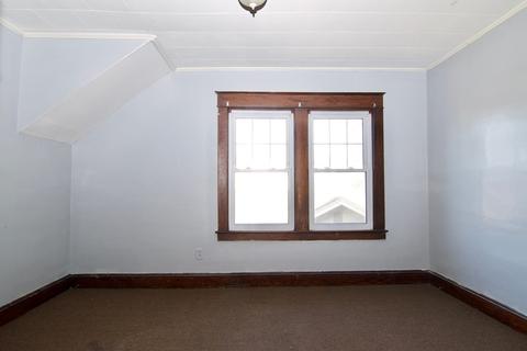 17 Coomes St, Springfield, MA 01108 photo 10