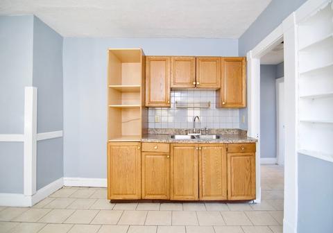 17 Coomes St, Springfield, MA 01108 photo 3