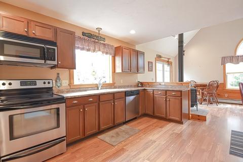 283 Oakham Rd, Barre, MA 01005 photo 4