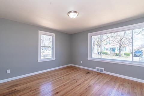 186 Davis St, Springfield, MA 01104 photo 10