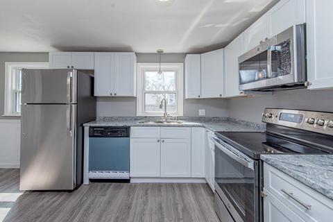 186 Davis St, Springfield, MA 01104 photo 3