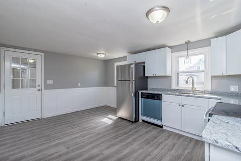 186 Davis St, Springfield, MA 01104 photo 6