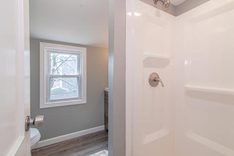186 Davis St, Springfield, MA 01104 photo 14