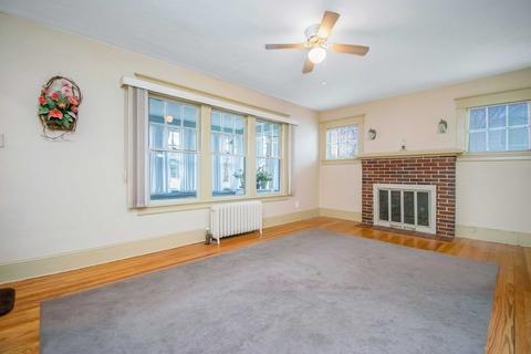 34 Geneva St, Springfield, MA 01151 photo 3