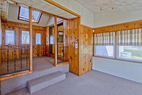151 El Paso St, Springfield, MA 01104 photo 4