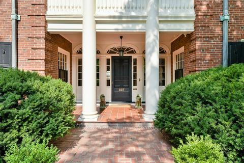 337 Buckminster Rd, Brookline, MA 02445 photo 2