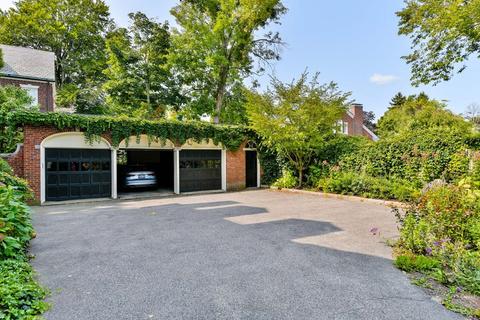 337 Buckminster Rd, Brookline, MA 02445 photo 21