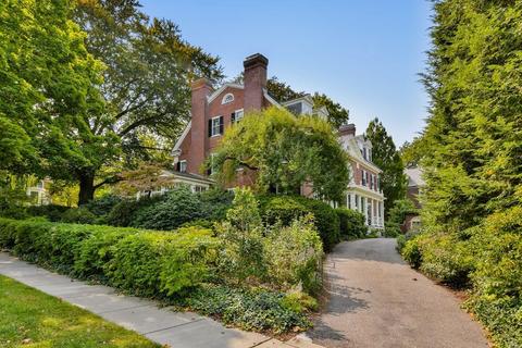 337 Buckminster Rd, Brookline, MA 02445 photo 20