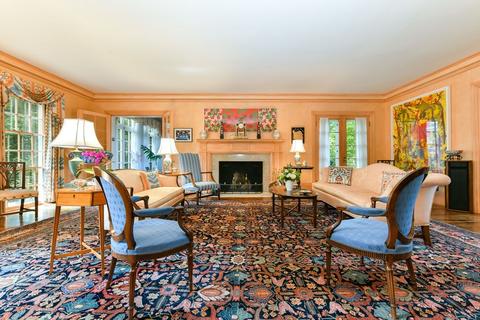 337 Buckminster Rd, Brookline, MA 02445 photo 4