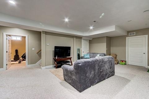 64 Mendon St, Upton, MA 01568 photo 32