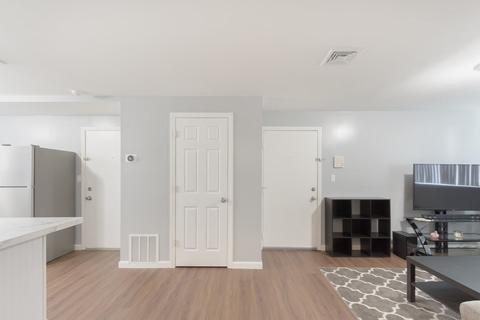 5455 N Main St #20A, Fall River, MA 02720 photo 3