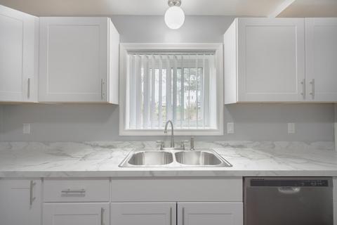 5455 N Main St #20A, Fall River, MA 02720 photo 7