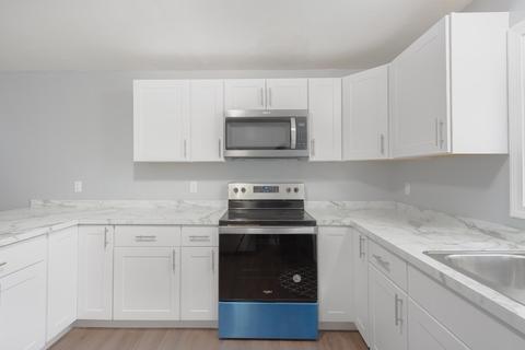 5455 N Main St #20A, Fall River, MA 02720 photo 6