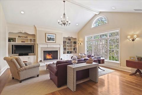 2 Huckleberry Hill Ln, Hingham, MA 02043 photo 16