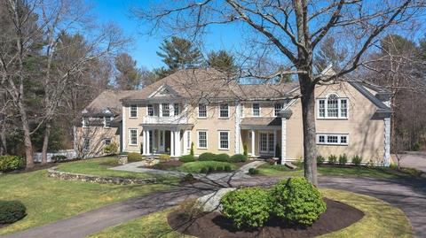2 Huckleberry Hill Ln, Hingham, MA 02043 photo 1
