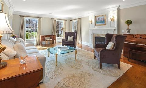 2 Huckleberry Hill Ln, Hingham, MA 02043 photo 6