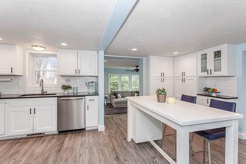 2 Assabet St, Maynard, MA 01754 photo 8