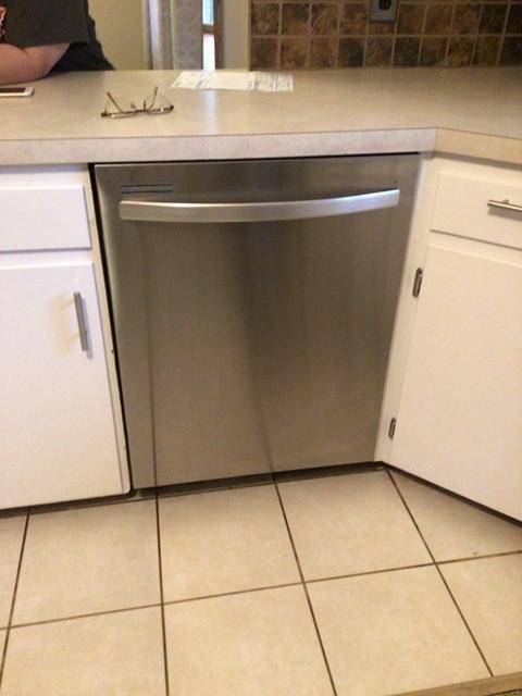 439 E Main St, Chicopee, MA 01020 photo 5