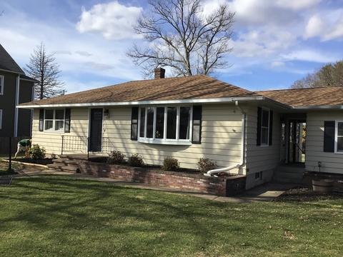 439 E Main St, Chicopee, MA 01020 photo 2