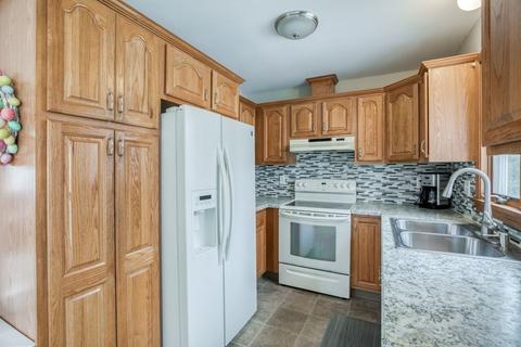 102 Anson St, Chicopee, MA 01020 photo 5