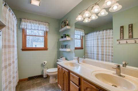 102 Anson St, Chicopee, MA 01020 photo 10