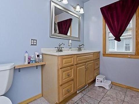 74 Sylvan St, Springfield, MA 01108 photo 12