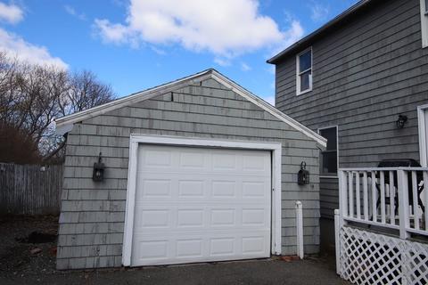 71 Liberty St, Danvers, MA 01923 photo 2