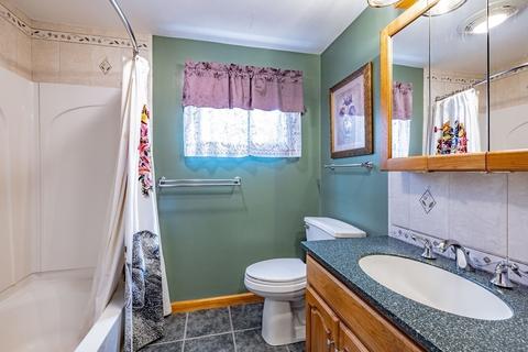 41 Saffron Cir, Springfield, MA 01129 photo 15