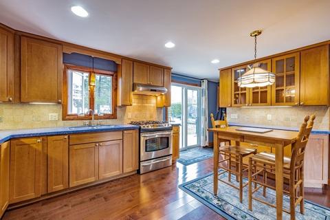 41 Saffron Cir, Springfield, MA 01129 photo 5
