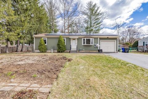 41 Saffron Cir, Springfield, MA 01129 photo 1