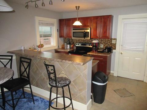 94 Andrew St, Springfield, MA 01109 photo 4