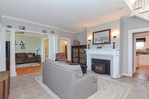 601 June St, Fall River, MA 02720 photo 7
