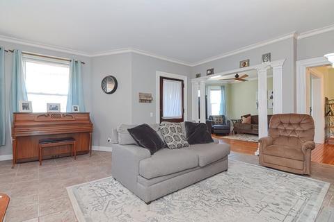 601 June St, Fall River, MA 02720 photo 5