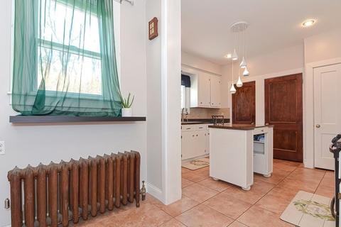 601 June St, Fall River, MA 02720 photo 12
