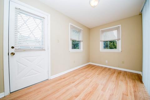 27 Keene Rd, Acushnet, MA 02743 photo 2