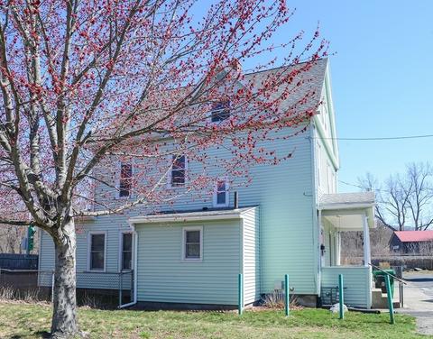 12 Baptist Ave, Chicopee, MA 01013 photo 3