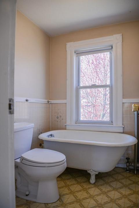 12 Baptist Ave, Chicopee, MA 01013 photo 25