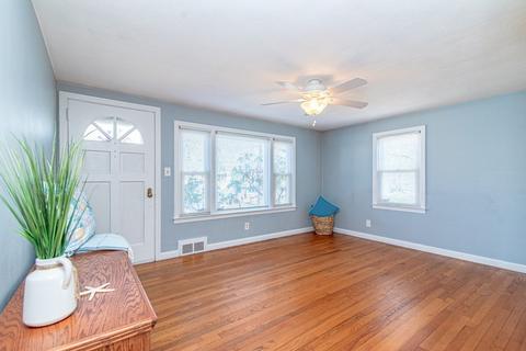 234 Shawmut St, Springfield, MA 01108 photo 9