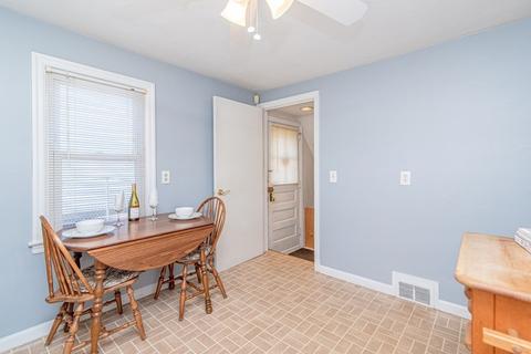 234 Shawmut St, Springfield, MA 01108 photo 8