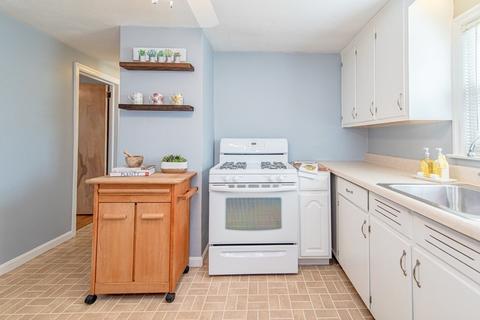 234 Shawmut St, Springfield, MA 01108 photo 5