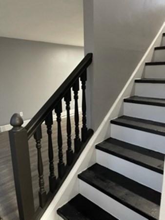379 Central St, Springfield, MA 01105 photo 7