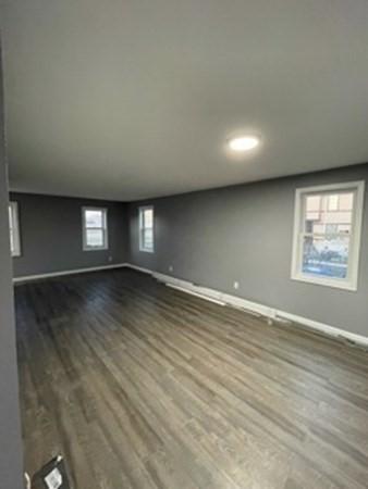 379 Central St, Springfield, MA 01105 photo 4